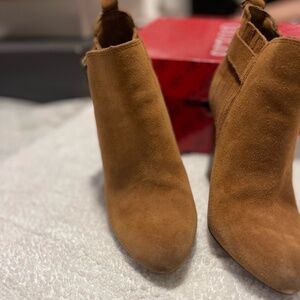 Used Women's Guess Tan Suede Nicolo Ankle Boots